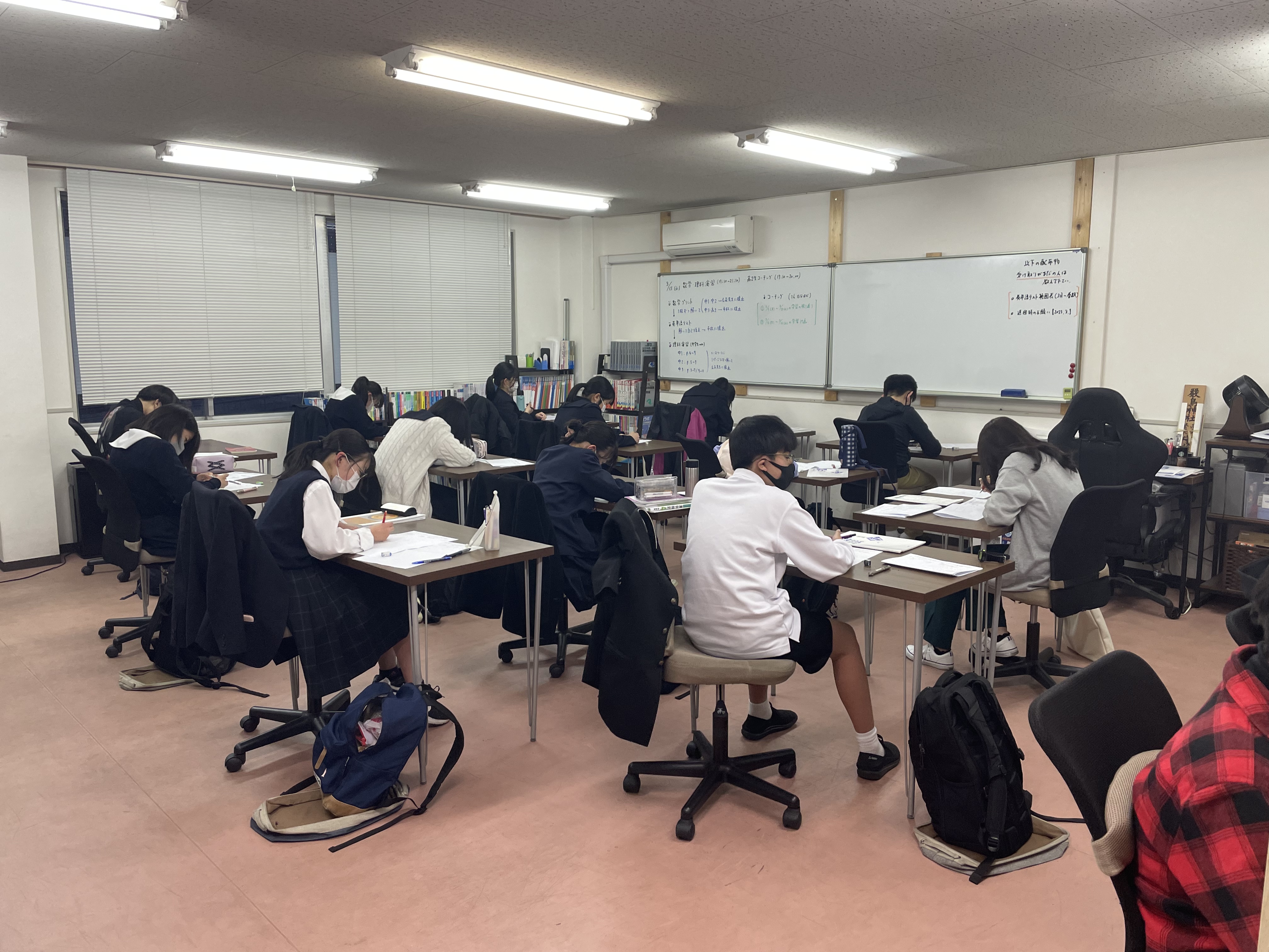 611373C5-6DBB-4CD9-88C0-